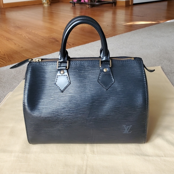 Louis Vuitton Speedy 25 Epi Black Handbag - Picture 3 of 16